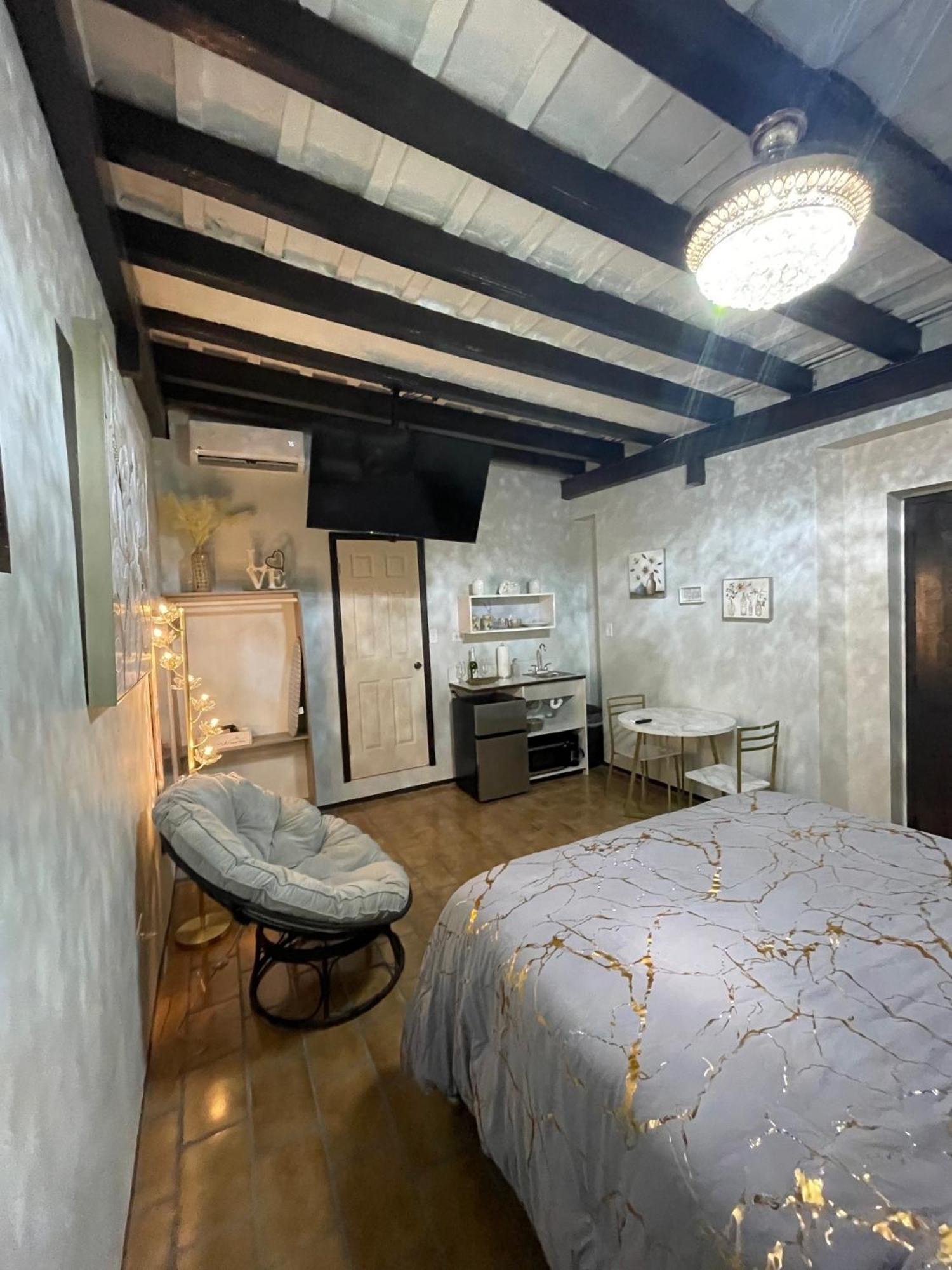 The Suites & Vintage Apartment At Casa Of Essence In Heart Of Old 圣胡安 外观 照片